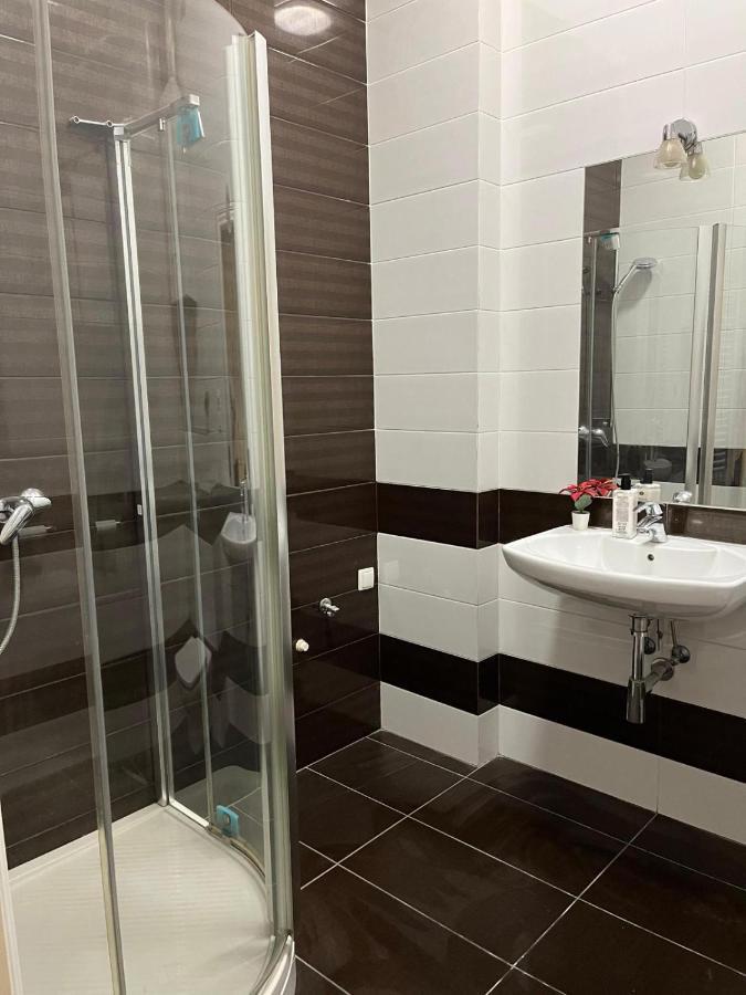 Batorego Lovely Rooms คราคูฟ ภายนอก รูปภาพ